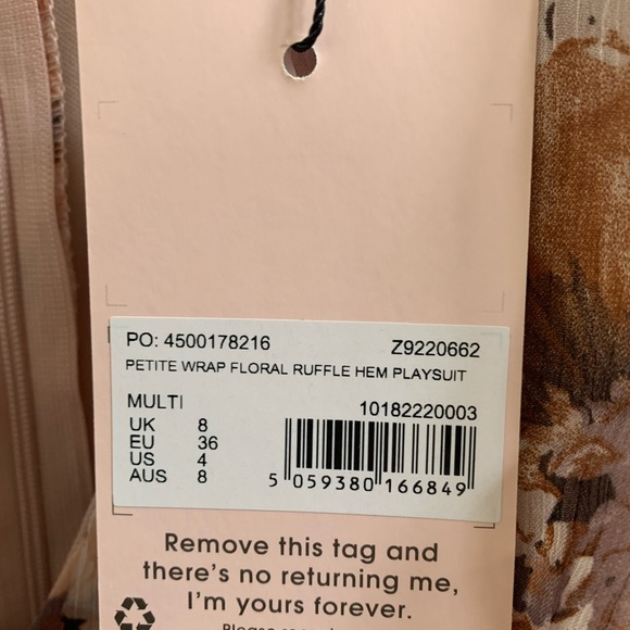 Misguided Floral / floaty playsuit NWT size UK8 - Picture 3 of 6